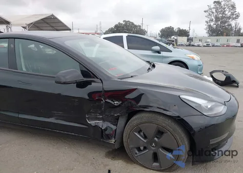 2023 Tesla Model 3 Rear-Wheel Drive z USA, uszkodzony, nr VIN 5YJ3E1EA1PF706735